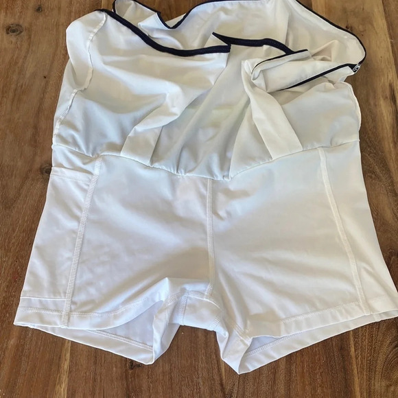 Brooks Women’s Running tennis hiking Skirt - Picture 6 of 9